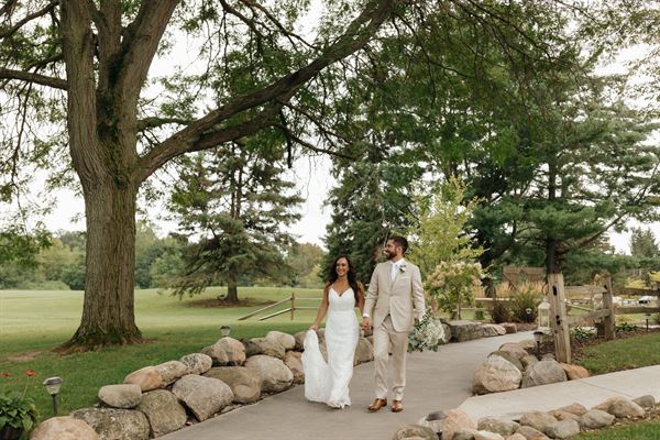 Sutton Barn at Rolling Meadows Golf Course