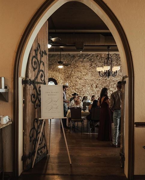 Farina's Winery and Cafe