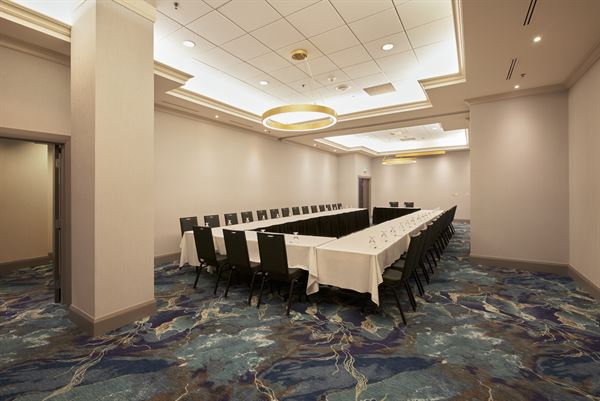Holiday Inn & Suites Ottawa Kanata