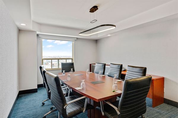 Holiday Inn & Suites Ottawa Kanata