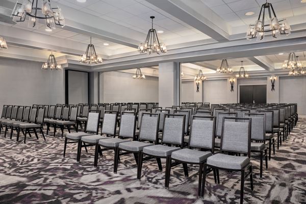 Embassy Suites Crystal City - National Airport