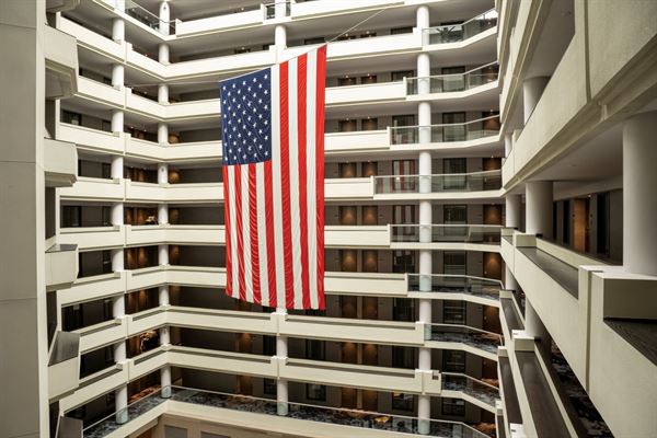 Embassy Suites Crystal City - National Airport