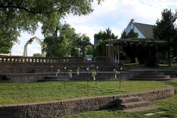 Ralstons Crossing Event Center