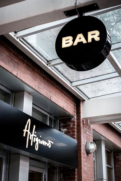 Artigiano Roundhouse