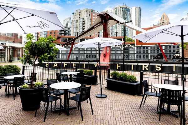 Artigiano Roundhouse