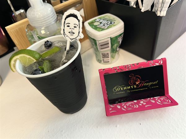 Henny’s Hangout LLC