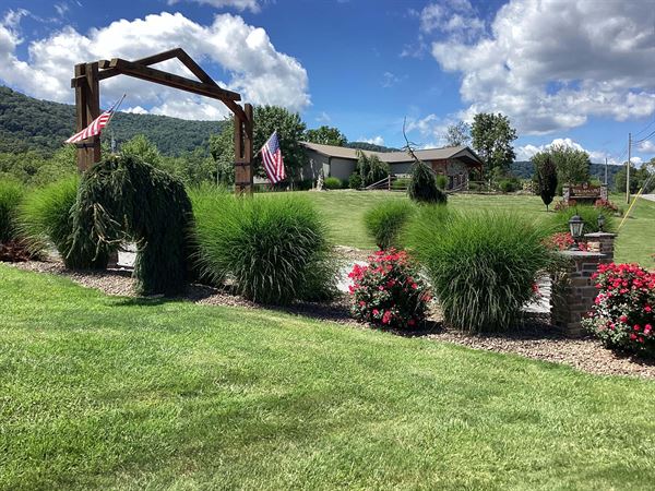 Greenland's Lodge of Spruce Creek