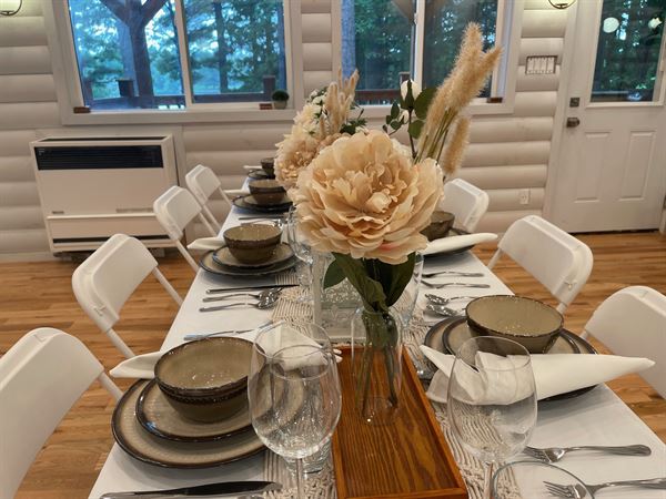 Larimar Retreat + DIY Spa + Outdoor Kitchen+ 2 Chalets