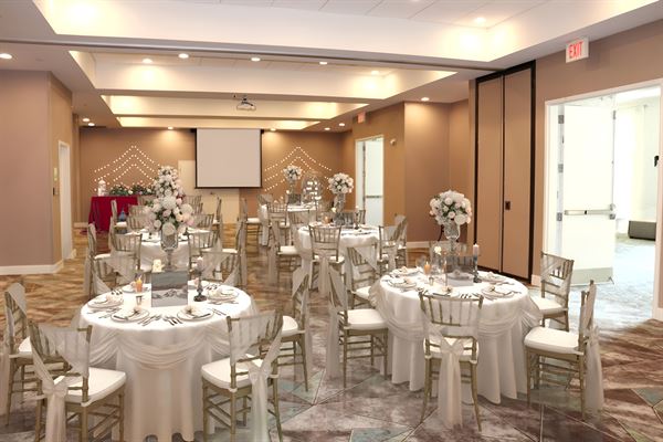 Holiday Inn Hotel & Suites Memphis - Wolfchase Galleria