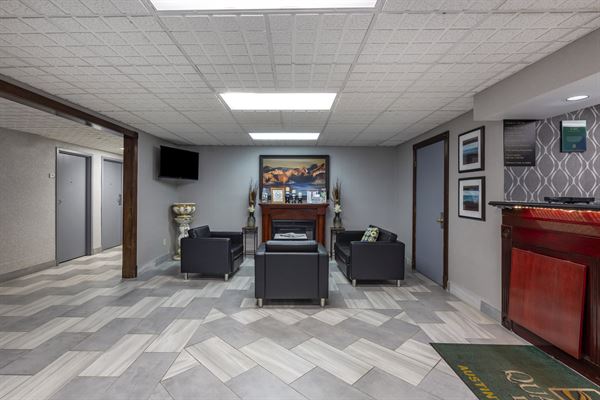 Quality Inn Austintown-Youngstown West