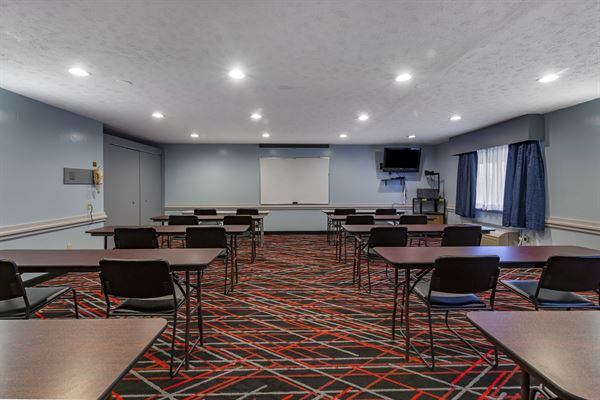 Quality Inn Austintown-Youngstown West