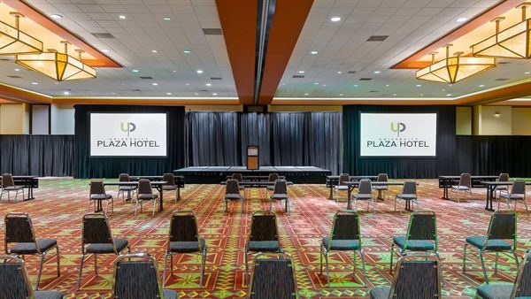University Plaza Hotel and Convention Center