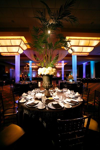 University Plaza Hotel and Convention Center