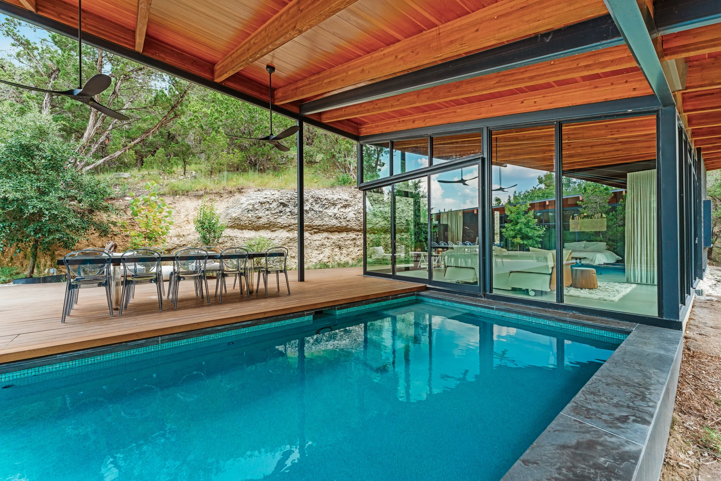 Wander Falling Leaves