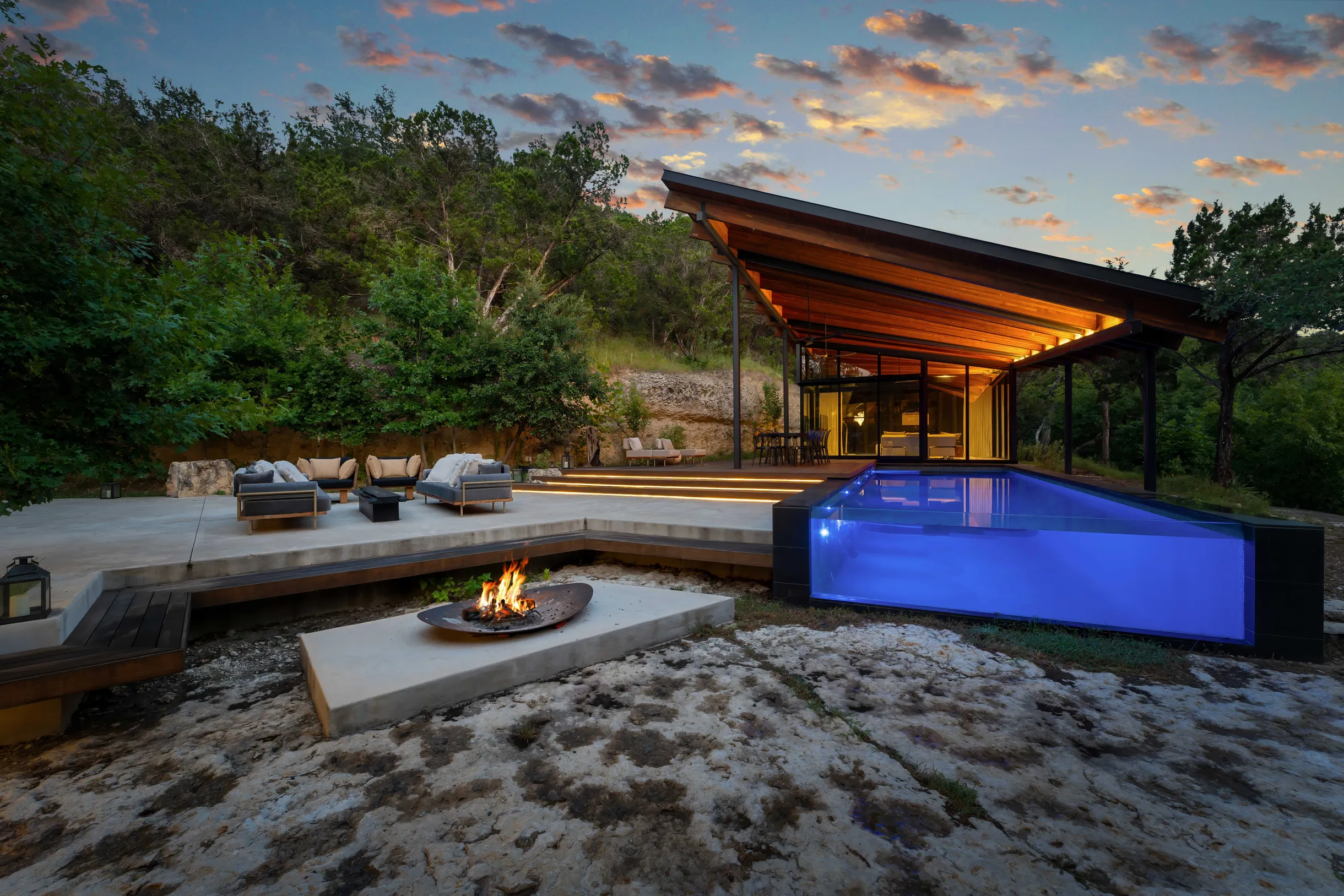 Wander Falling Leaves