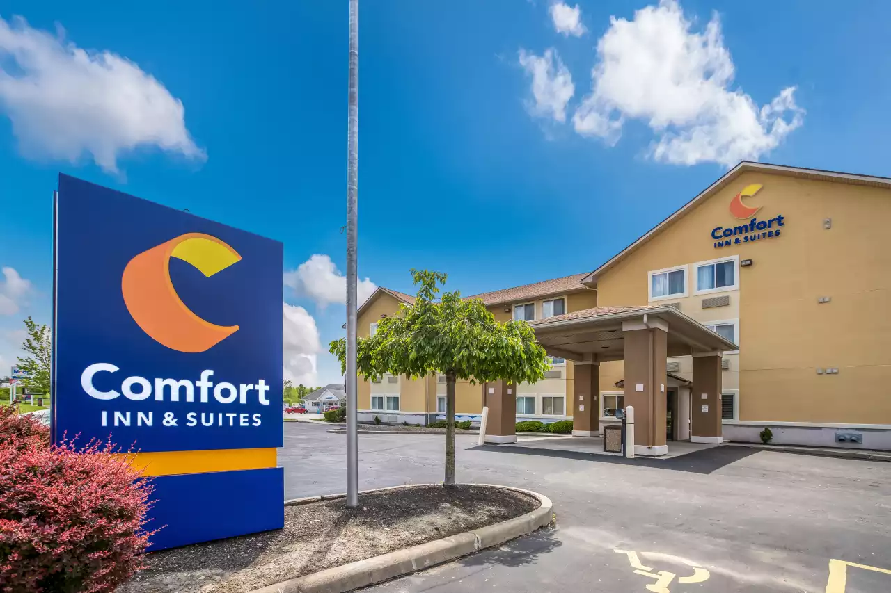 Comfort Inn & Suites near Wright Patterson Air Force Base