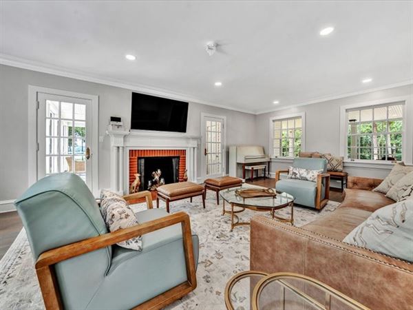 Milan Manor at Smith Mountain Lake