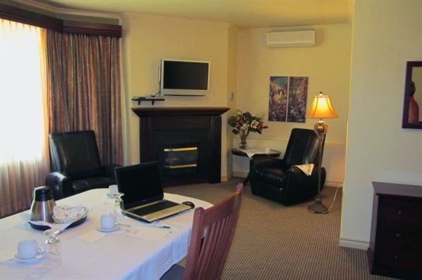 La Montagne Coupee Resort & Country Inn