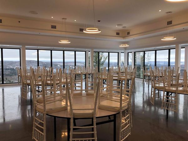 La Montagne Coupee Resort & Country Inn