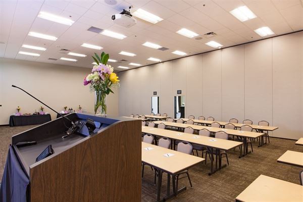 Best Western Premier Boulder Falls Inn