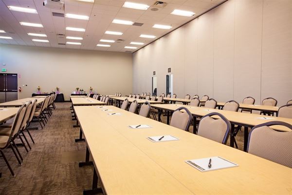 Best Western Premier Boulder Falls Inn