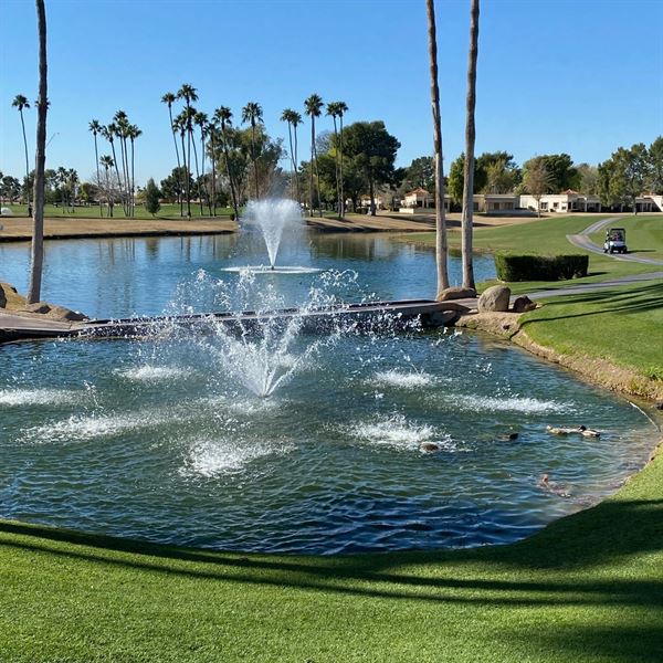 Charley's at The Lakes