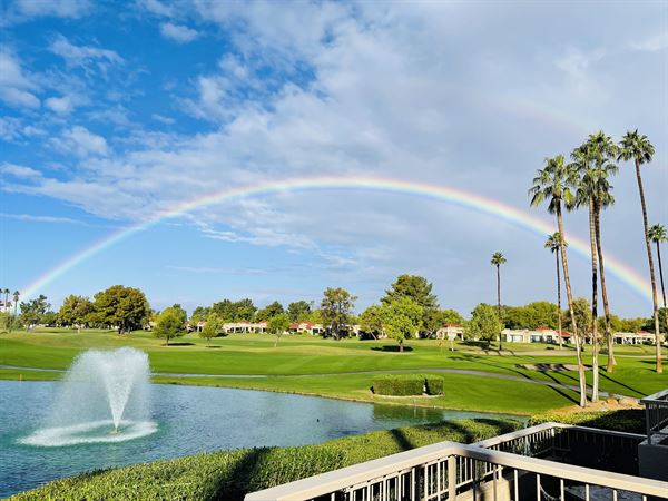 Charley's at The Lakes