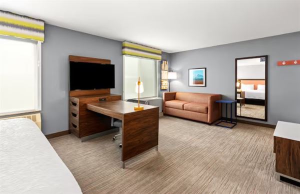 Hampton Inn & Suites Fairbanks