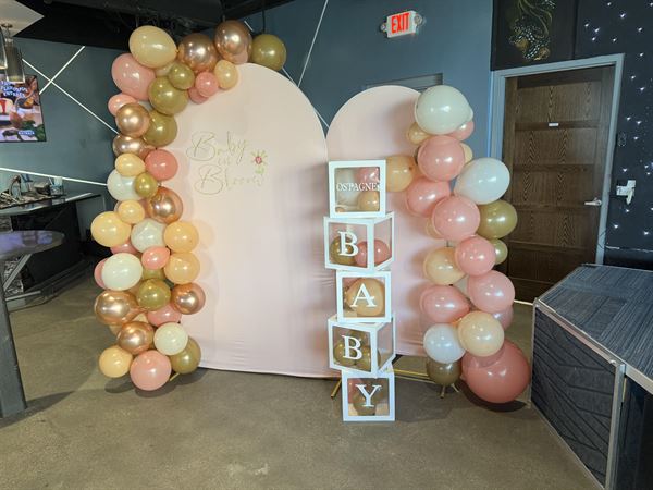 Pineapples Restaurant