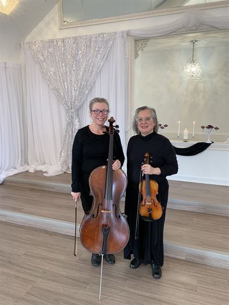 Virginia Cox, Violinist. Diva Duo Violin and Cello