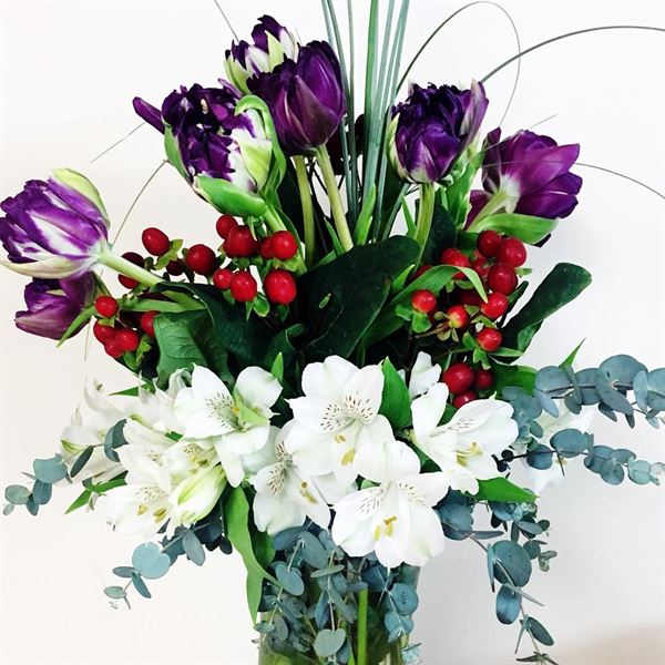 Ceejay's Place For Flowers