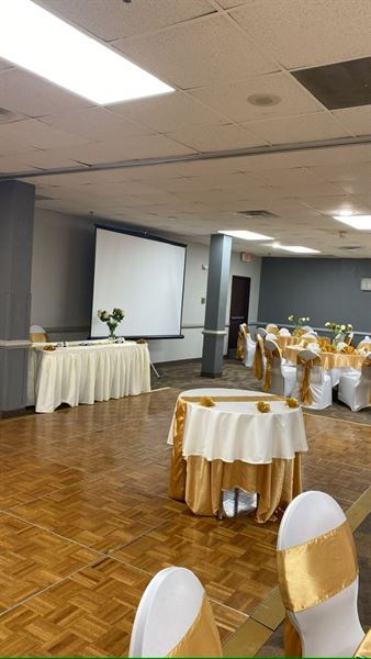 The Atrium Hotel & Suites