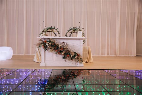 The Royal Of Lake Charles