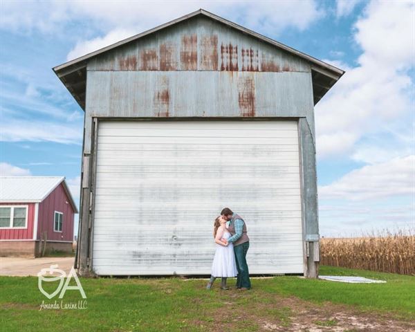 Chisel Point Event Barn at the Bean Farm