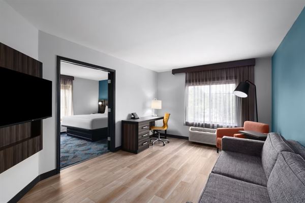 LaQuinta Inn & Suites by Wyndham