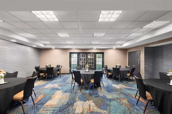 LaQuinta Inn & Suites by Wyndham