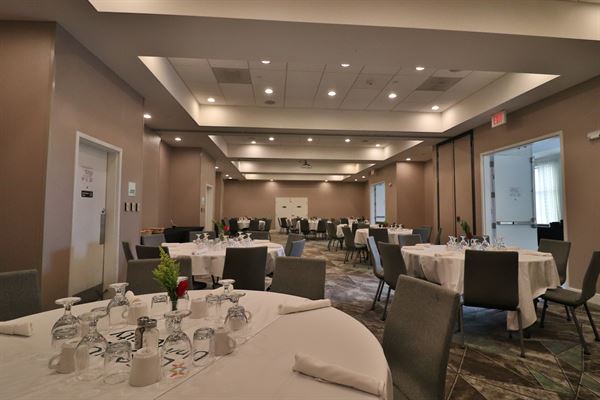 Holiday Inn Hotel & Suites Memphis - Wolfchase Galleria