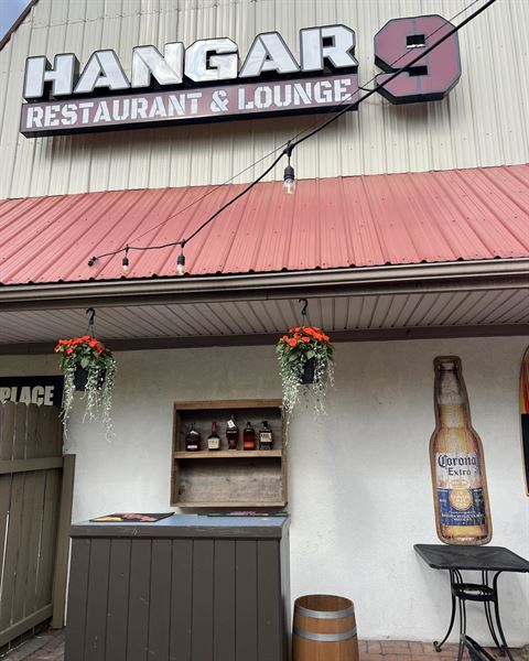 Hangar 9 Restaurant