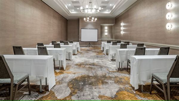 Sheraton Suites Wilmington Downtown