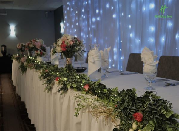 Holiday Inn Lakefront