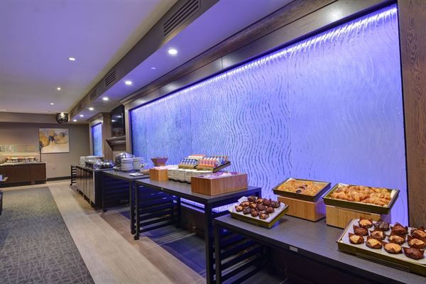 DoubleTree by Hilton Hotel Pleasanton at the Club