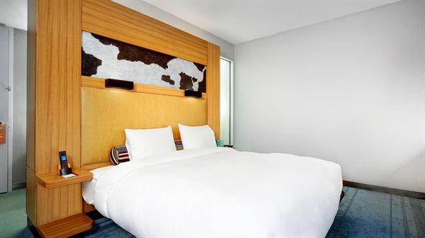 Aloft Hotels in Bolingbrook