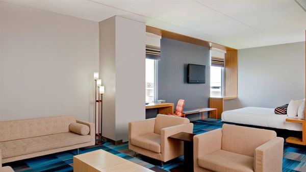 Aloft Hotels in Bolingbrook