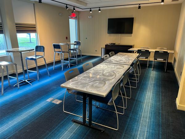 Aloft Hotels in Bolingbrook