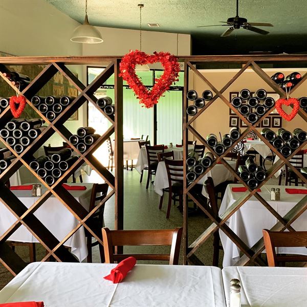 Lucianos Italian Restaurant