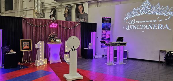 The Mix Master Pro Dj & Limousines