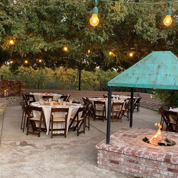 School House Restaurant & Tavern