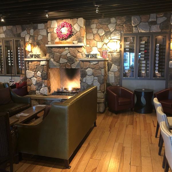 Unwind Wine Bar & Light Fare