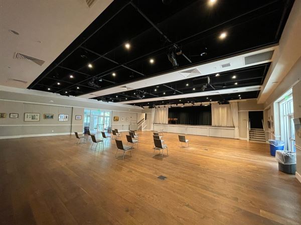 The Sanibel Community House