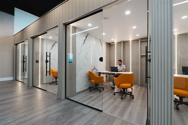 Global Link Treade Hub